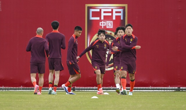九州体育官方网站-足球报：国足6月有机会与强队热身，FIFA意图打开中国市场